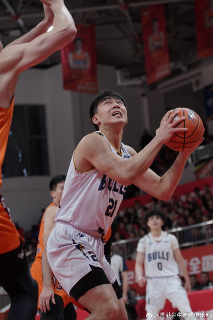 开云体育网址-昨晚比赛帅照📸 遗憾落败 香港金牛客场不敌杭州经纬